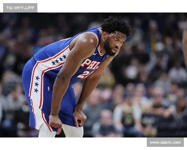 球场偶遇恩比德与里奇,侠记分享与NBA巨星亲密瞬间(恩比德精彩锦集) 球场偶遇恩比德与里奇,侠记分享与NBA巨星亲密瞬间(恩比德精彩锦集)